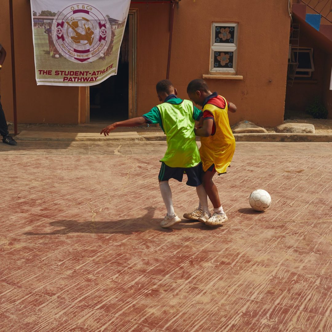 O.T & CO FOOTBALL BEYOND BORDERS 52